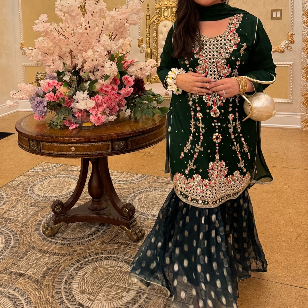 Indian Pakistani shalwar Kameez with wide leg design